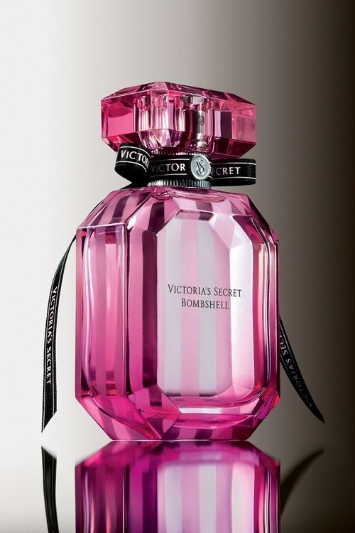 Smart Victoria's Secret Bombshell No.531 Women's Perfume 25ML + Complimentary Tester of Your Choice!