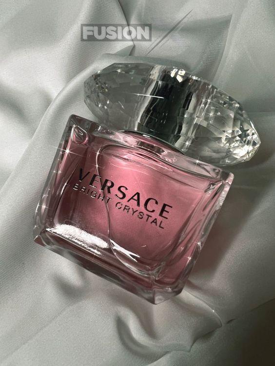 Bright Crystal by Versace, a luxurious floral fragrance for women.
